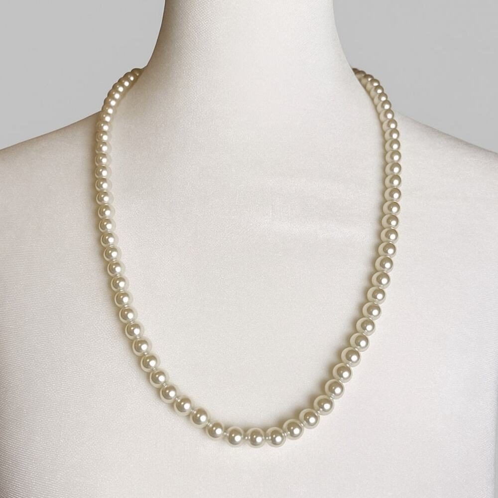 Sarah Coventry Vintage Pearl Necklace 25"